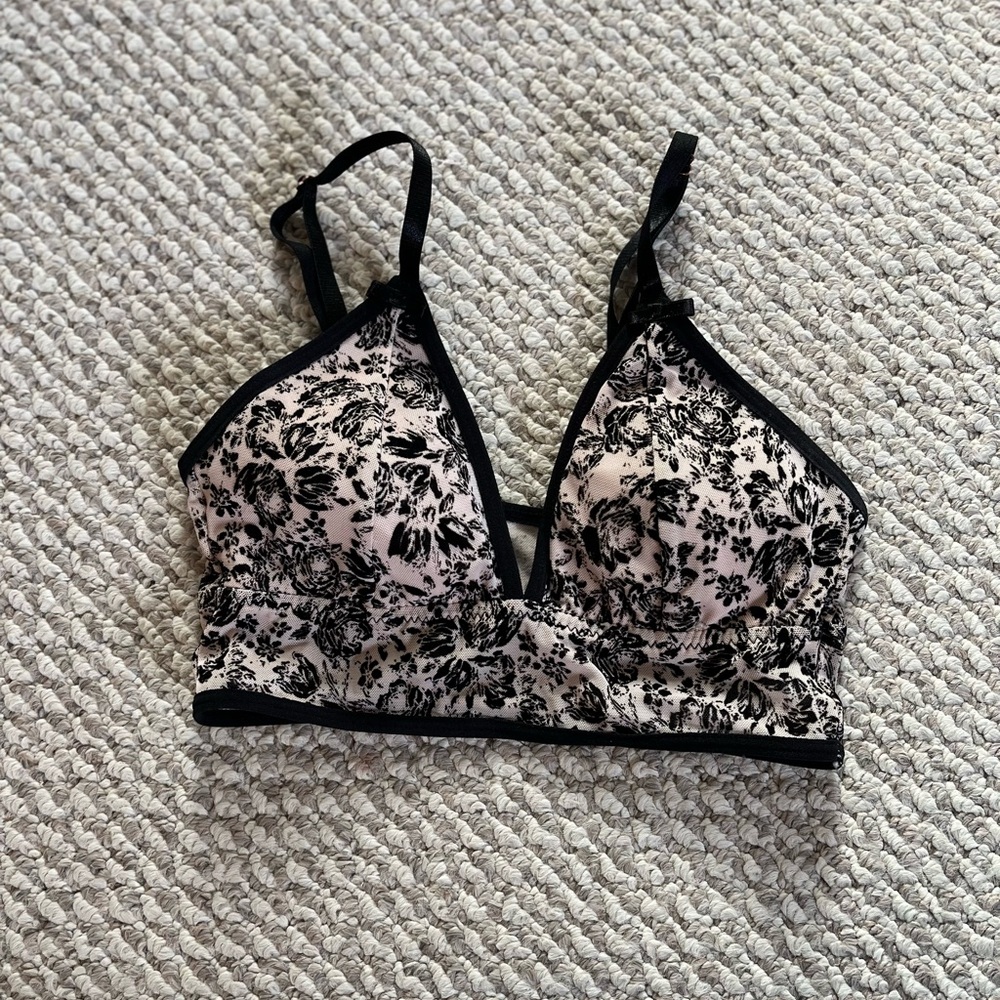 Marilyn Monroe Black and Cream Floral Bra